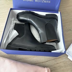Stuart Weitzman Dylan Chelsea Bootie size 8